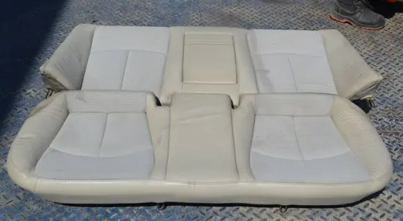 Mercedes-Benz E W211 Second row seats 