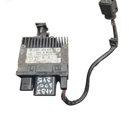 Audi A4 S4 B7 8E 8H Coolant fan relay 8E0959501P 898092000