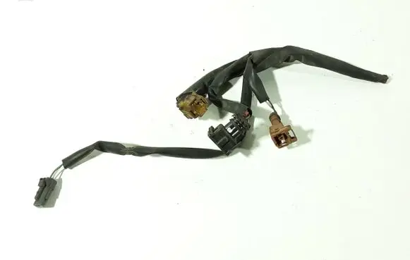Toyota Yaris Headlight/headlamp wiring loom/harness 