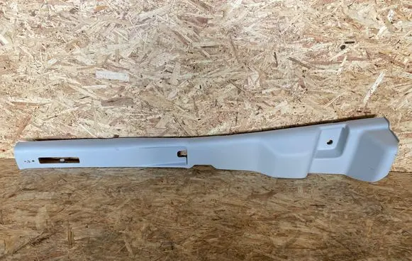 Iveco Daily 6th gen (B) pillar trim (top) 5801564178