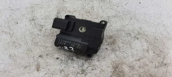 Toyota Corolla Verso E121 Air flap motor/actuator 1138002051