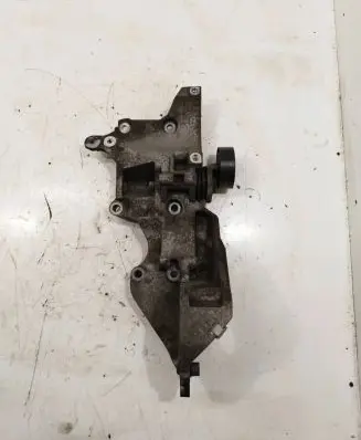 Volkswagen PASSAT B6 Generator/alternator bracket 03L903143D 9603
