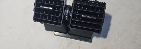 Mercedes-Benz GLE (W166 - C292) Rear air vent grill A1668300554