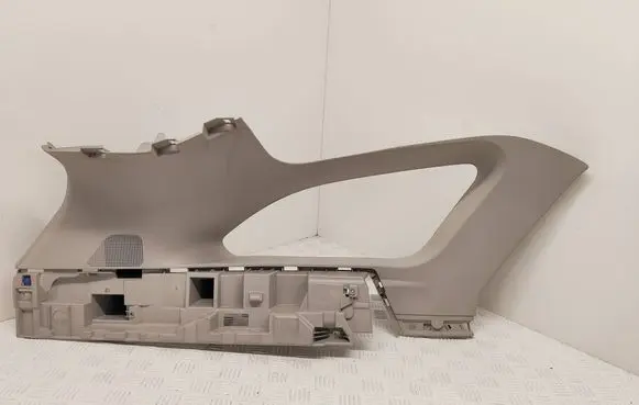 Renault Talisman (D)pillar trim (top) 769350633R