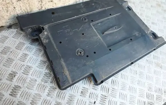 Toyota Auris E180 Pickup box liner 5816802050