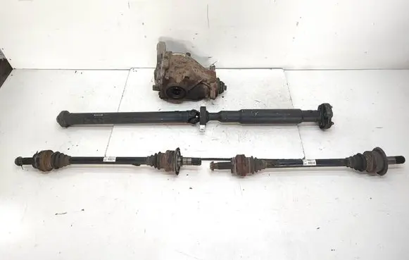 BMW X5 E70 Rear differential 7552523 7564398 7564128