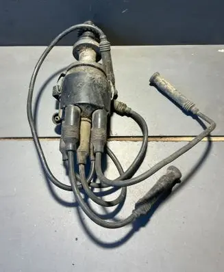 Audi 80 90 S2 B4 Spark distributor 0237520032