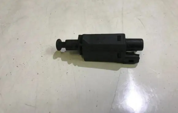 Brake pedal sensor switch