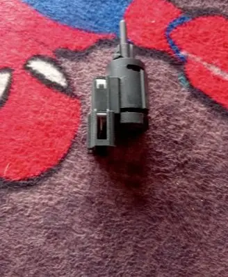 Volkswagen Golf V Brake pedal sensor switch 3B0945511c