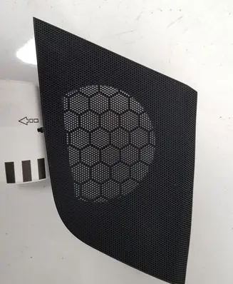 Side speaker trim/cover