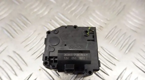 Lexus GS 250 350 300H 450H A/C air flow flap actuator/motor 0638002120