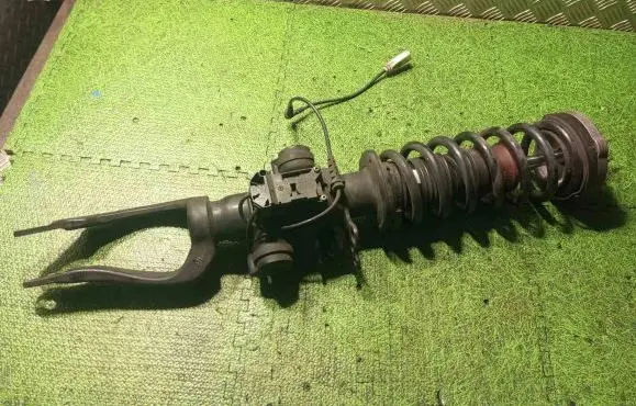 BMW 5 F10 F11 Front shock absorber/damper 37116796858 6796858 10541310