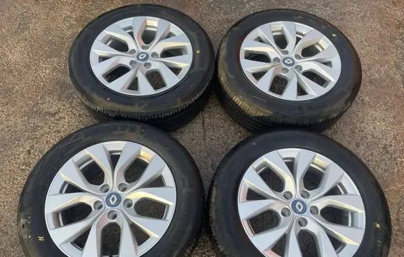 Renault Captur II R17 alloy rim 403009172R