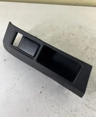 Nissan Micra Dashboard storage box/compartment 68485AX700 K10121
