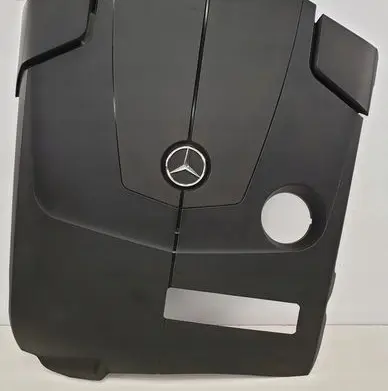 Mercedes-Benz C W204 Engine cover (trim) A2740100067