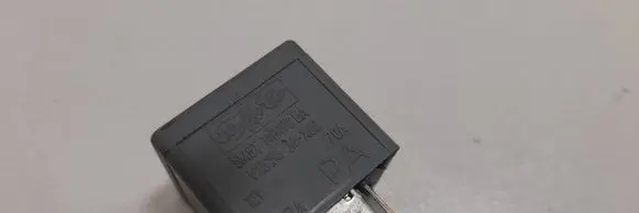 Ford C-MAX I Other relay 5M5T14B192EA