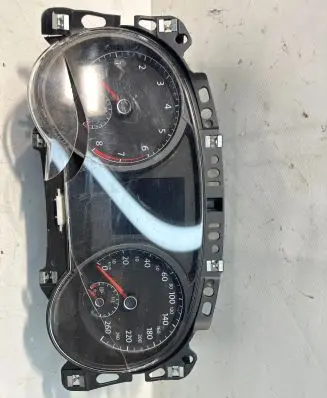 Volkswagen Golf Sportsvan Speedometer (instrument cluster) 517920740