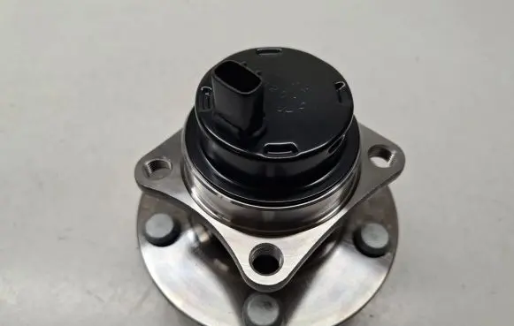 Toyota Corolla Verso AR10 Rear wheel ball bearing 8954402010 4245002090 424500F010