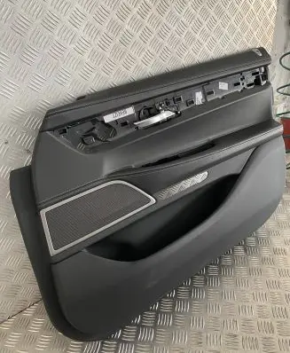 BMW 7 G11 G12 Front door card panel trim G946859