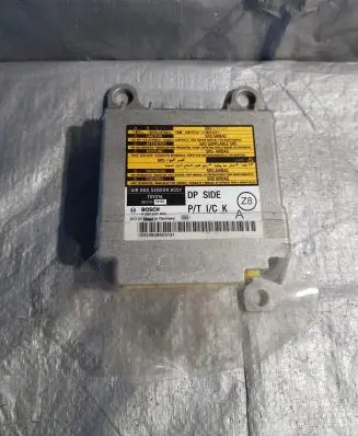 Lexus IS 220D-250-350 Airbag control unit/module 8917053100