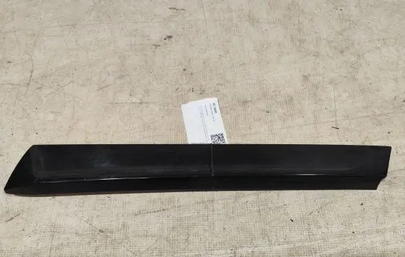 Audi Q7 4M Tailgate trim 4M0854871A