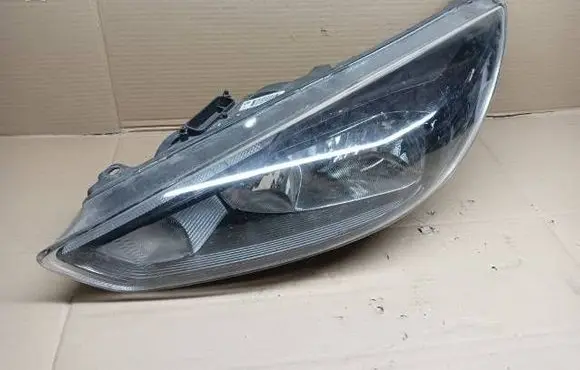 Ford Focus Headlight/headlamp F1EB-13W030-A
