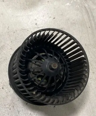 Ford Focus C-MAX Heater fan/blower 3M5A18456AD