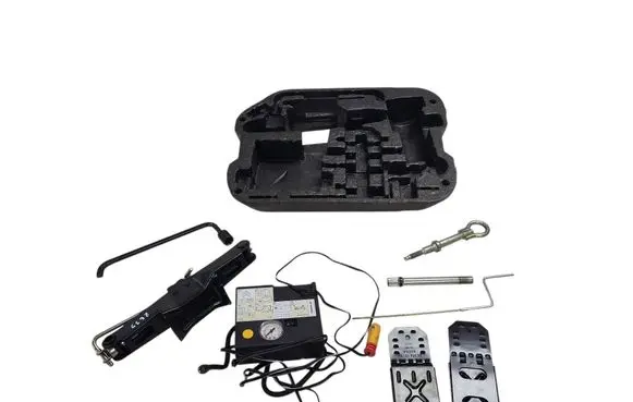 Citroen C4 I Picasso Tool set 9681017280 9656869180 9649243380