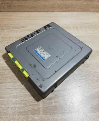 Mazda 626 Engine control unit/module ECU FP0118881D E2T03773T
