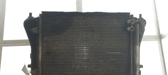 Volkswagen PASSAT B6 Intercooler radiator 3C0820411C 3C0145805F