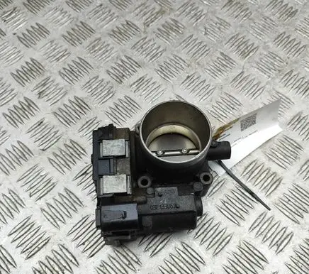 Volkswagen Tiguan Throttle valve 03F133062