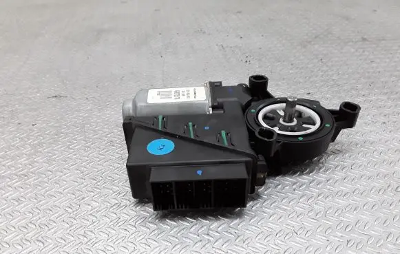 Volkswagen Polo Front door window regulator motor 6Q2959801A
