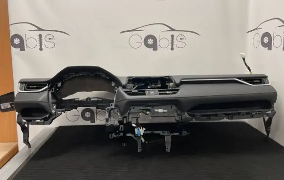 Toyota RAV 4 (XA50) Dashboard 5544542040 5504142030 8214042070