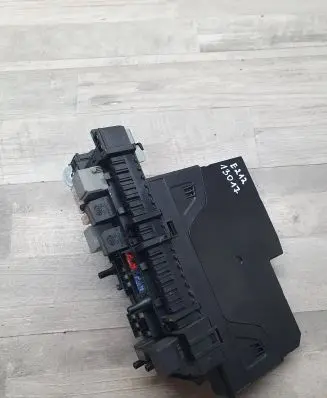 Mercedes-Benz E W212 Fuse box set 2129005201 5DK00962038 2129024301