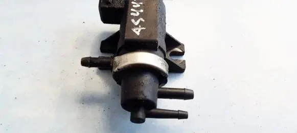 Volvo S40, V40 Turbo solenoid valve 30618057 72190343