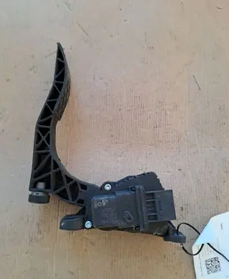 Audi A6 S6 C6 4F Accelerator throttle pedal 4F1723523B