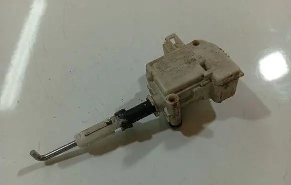 Opel Astra H Central locking motor 