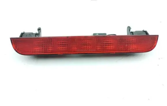 Nissan X-Trail T30 Third/center stoplight P1842
