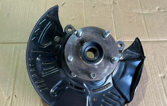 Front wheel hub