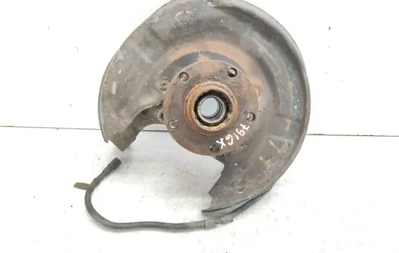 Audi A8 S8 D2 4D Rear wheel hub spindle/knuckle 