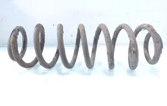 Volkswagen Touran II Rear coil spring