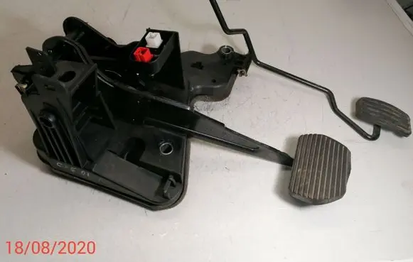 Citroen C5 Pedal assembly 9636508380