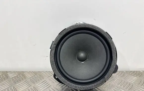Audi A6 S6 C8 4K Front door speaker 4K9035411A