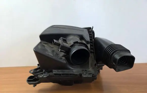 Ford Focus Air filter box JX619600BB