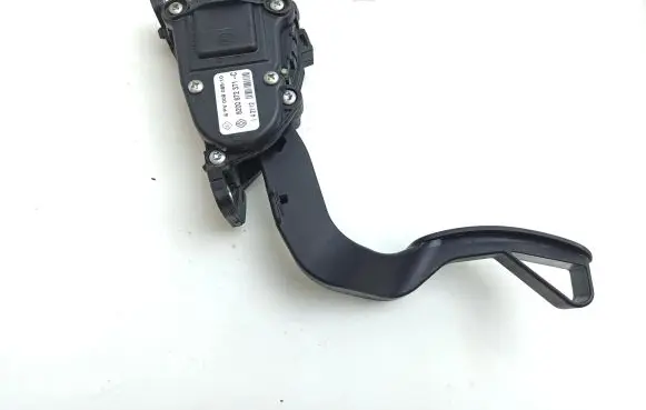 Opel Movano B Accelerator throttle pedal 8200672371 8200672371C 6PV00908510