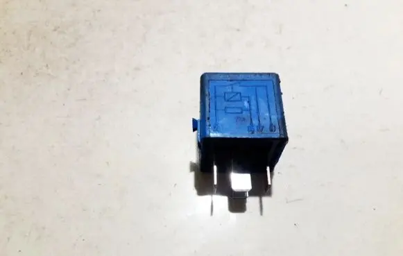 BMW X5 E53 Other relay 61366915327 v23134-k59-x313