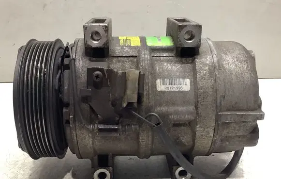 Volvo V70 Air conditioning (A/C) compressor (pump) 9171996 8708581