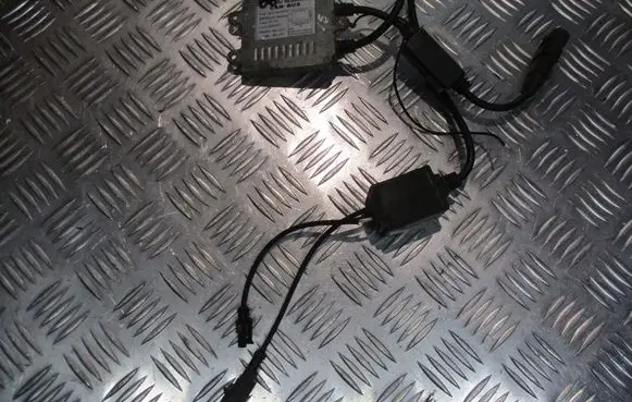 Volkswagen PASSAT B6 Xenon control unit/module 