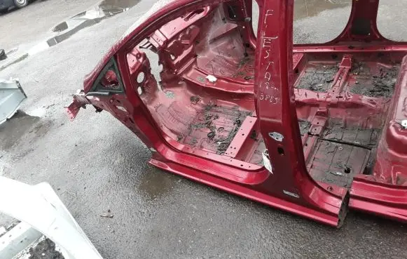Front quarter panel