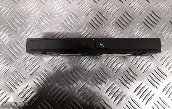 BMW 5 E60 E61 Parking (PDC) sensor switch 6952477
